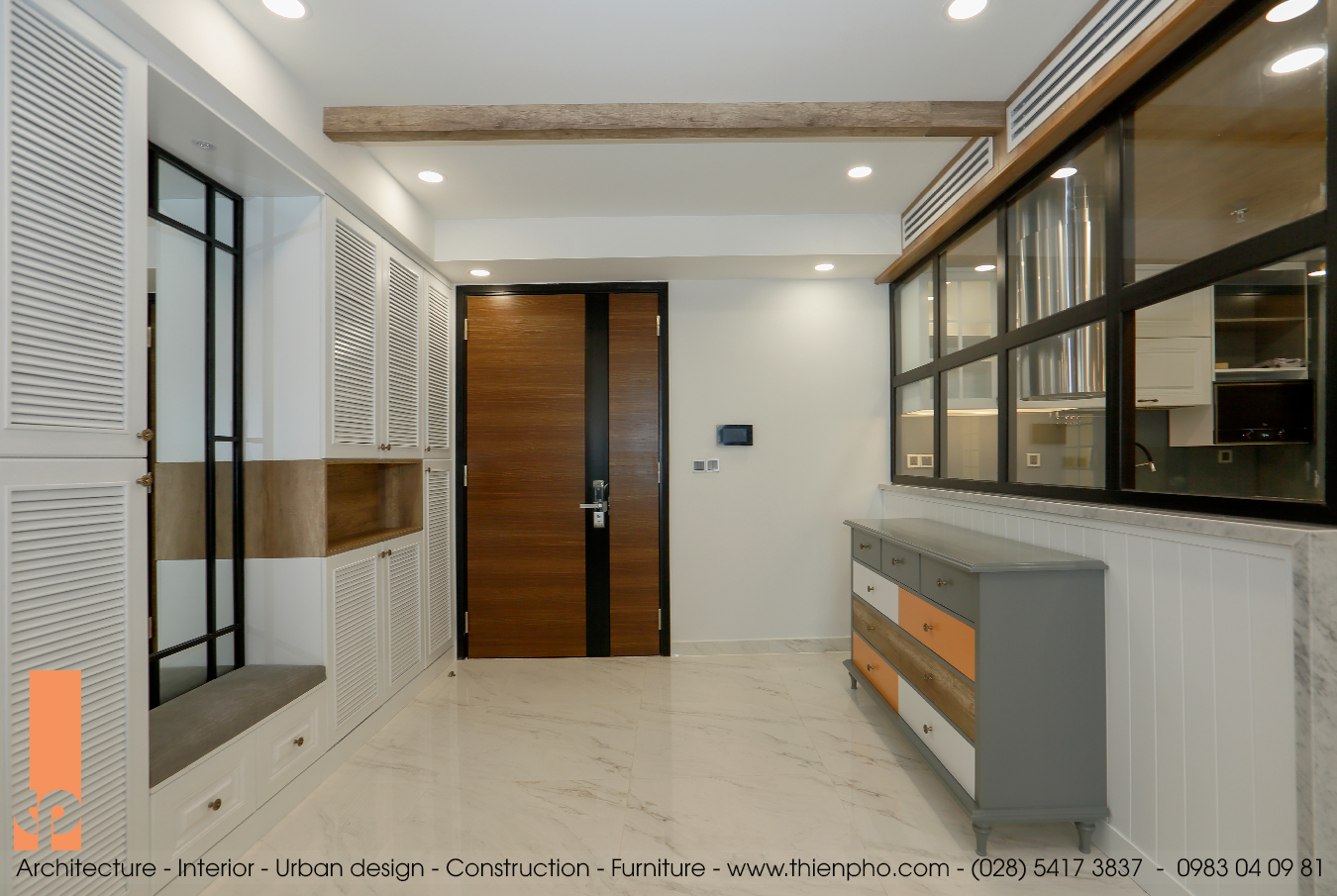 sảnh trước?>